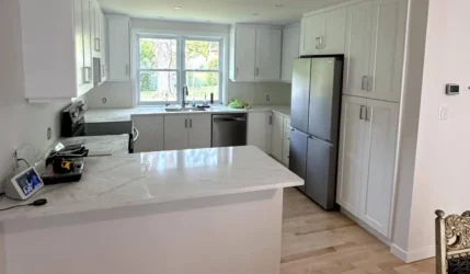 cuisine-blanche-sur-mesure-brossard